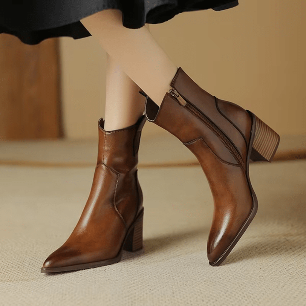 bota-feminina-de-couro-charlotte-6997231 - Kabani