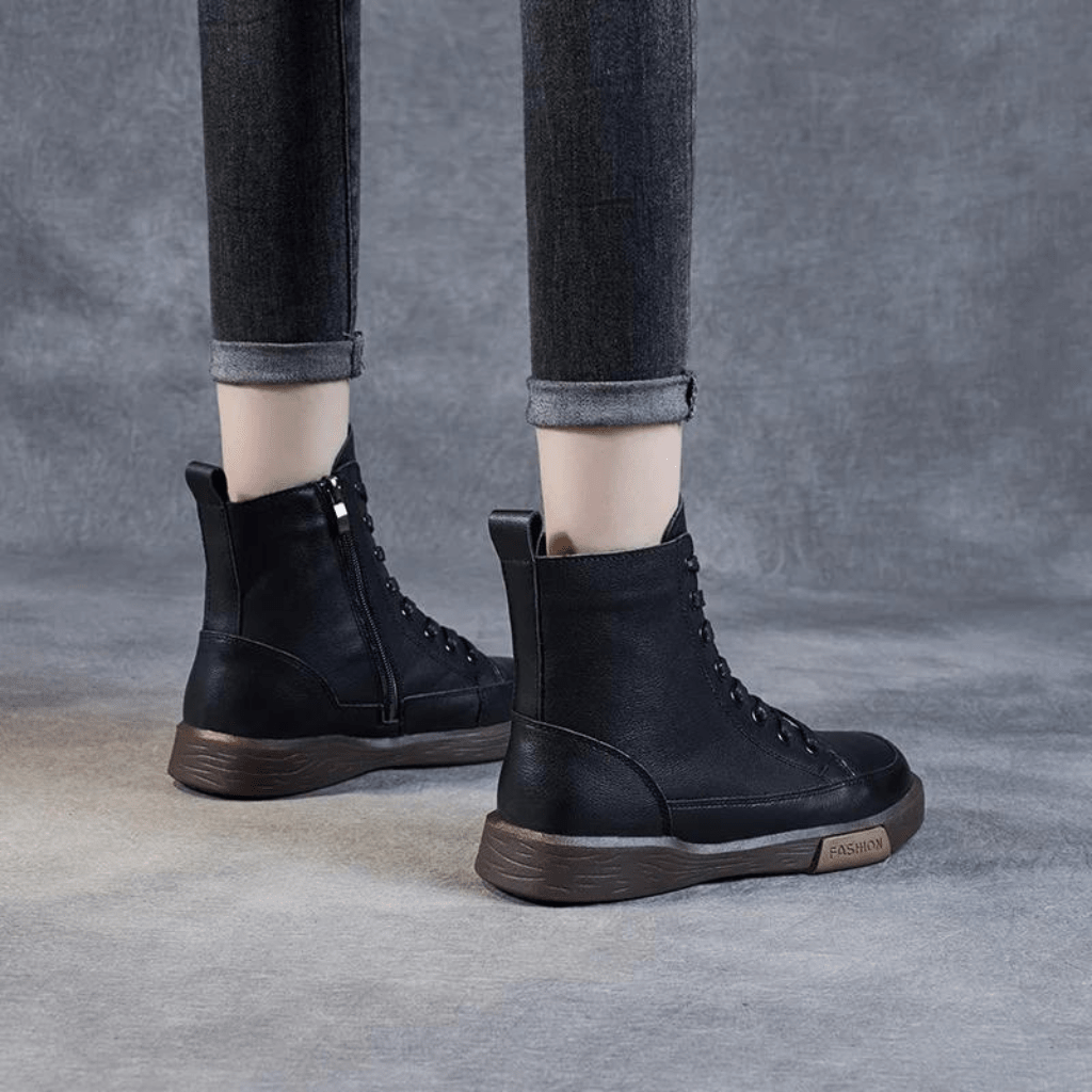 bota-feminina-de-couro-christy-5471164 - Kabani