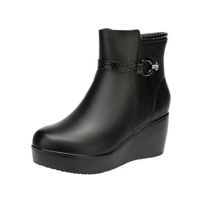 bota-feminina-de-couro-classy-2957716 - Kabani
