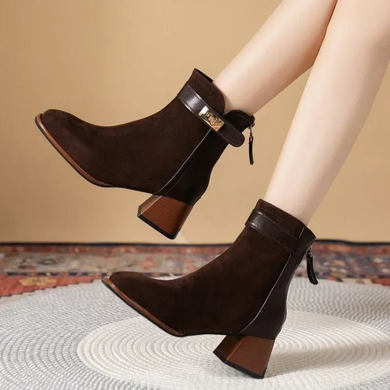 bota-feminina-de-couro-com-salto-europe-8424089 - Kabani