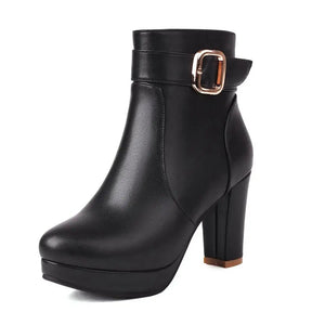 bota-feminina-de-couro-com-salto-mighty-7759619 - Kabani