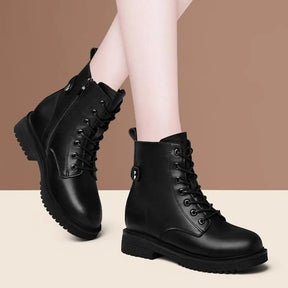 bota-feminina-de-couro-coturno-loren-3151743 - Kabani