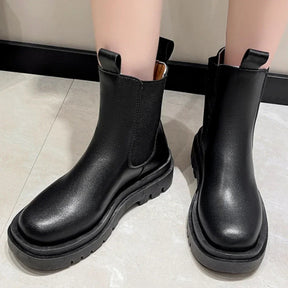 bota-feminina-de-couro-coturno-maggie-8015839 - Kabani