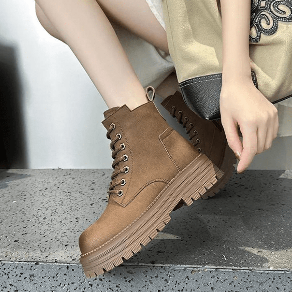 bota-feminina-de-couro-dakota-9283134 - Kabani