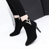 bota-feminina-de-couro-elegance-grace-3034695 - Kabani