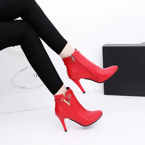 bota-feminina-de-couro-elegance-grace-9860717 - Kabani