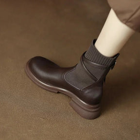 bota-feminina-de-couro-estilo-britanic-4158468 - Kabani