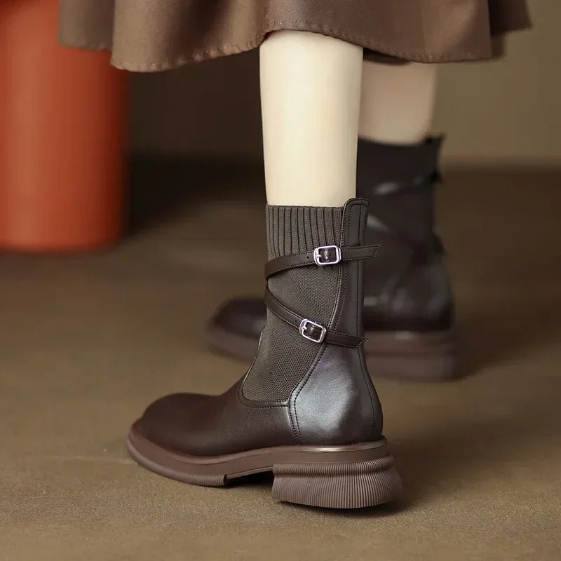 bota-feminina-de-couro-estilo-britanic-7617862 - Kabani