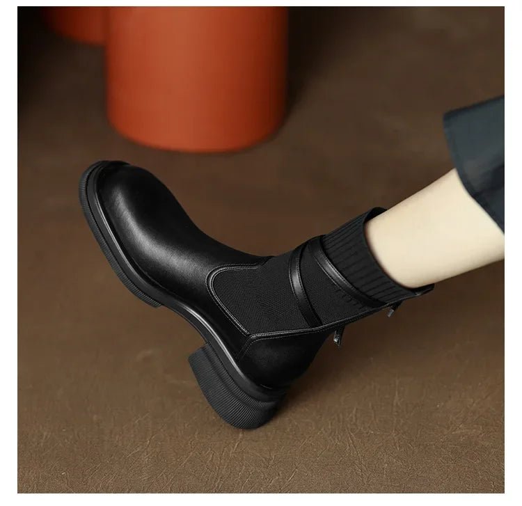 bota-feminina-de-couro-estilo-britanic-9340462 - Kabani