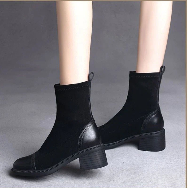 bota-feminina-de-couro-estilo-vintage-4182633 - Kabani