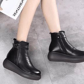 bota-feminina-de-couro-impermeavel-bessie-6224005 - Kabani