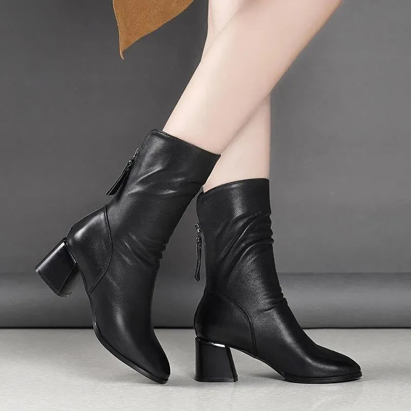 bota-feminina-de-couro-inverno-chelsea-9720982 - Kabani