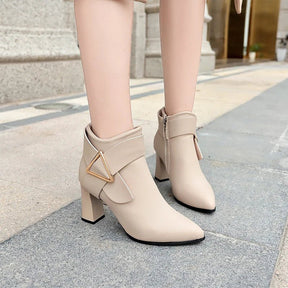 bota-feminina-de-couro-inverno-estrelina-8952998 - Kabani