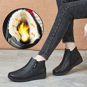 bota-feminina-de-couro-inverno-forrada-1920872 - Kabani