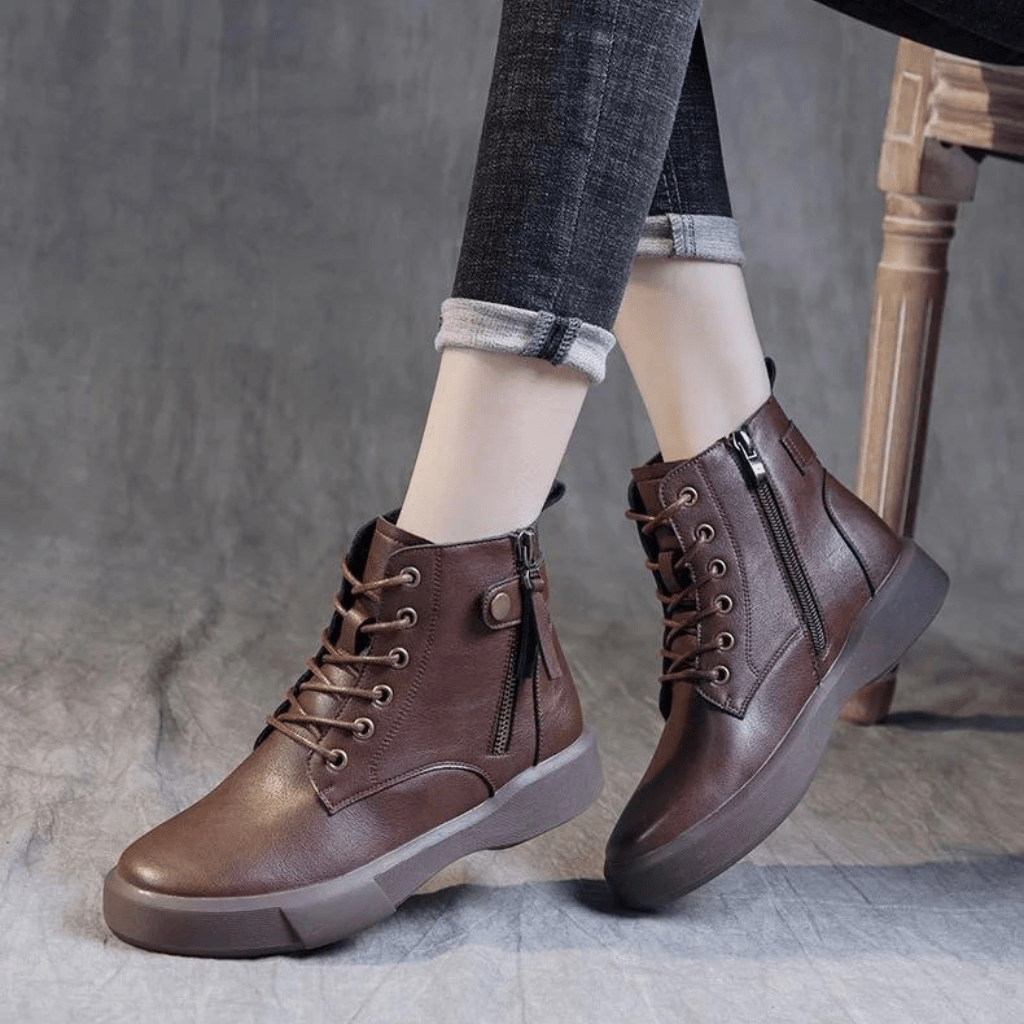 bota-feminina-de-couro-laurie-2717157 - Kabani