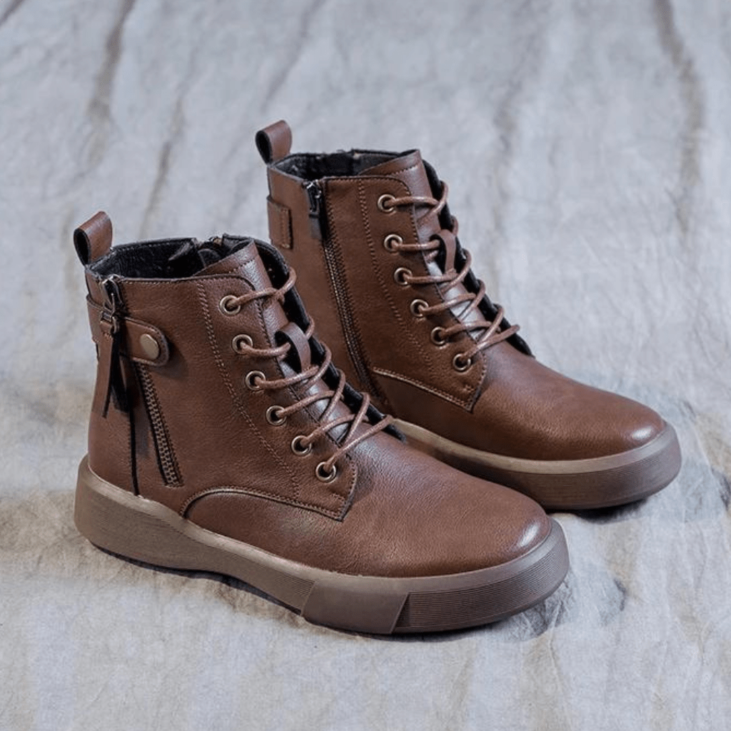 bota-feminina-de-couro-laurie-6472721 - Kabani