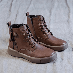 bota-feminina-de-couro-laurie-6472721 - Kabani