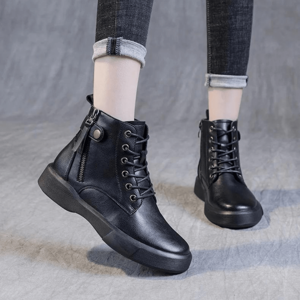 bota-feminina-de-couro-laurie-9411346 - Kabani