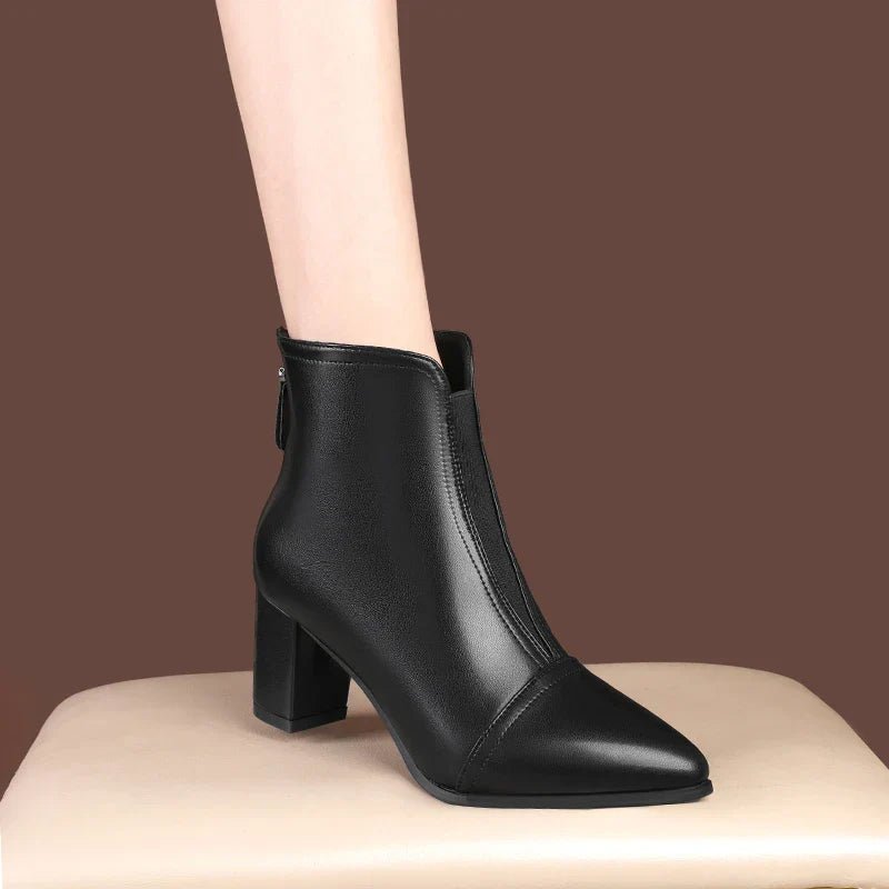 bota-feminina-de-couro-leathertrim-1799785 - Kabani
