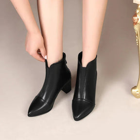 bota-feminina-de-couro-leathertrim-6914173 - Kabani
