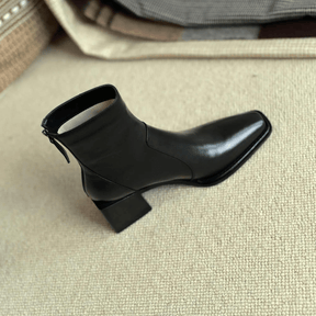 bota-feminina-de-couro-salto-alto-chelsea-3025132 - Kabani