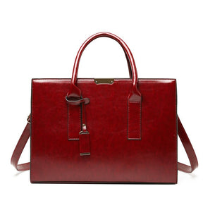 conjunto-feminino-em-couro-bolsa-2-carteira-premium-bags-1409494 - Kabani