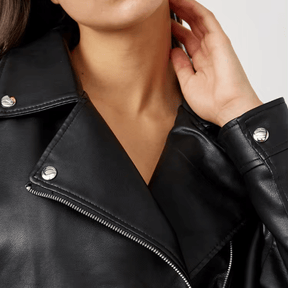 jaqueta-feminina-de-couro-com-cinto-1207553 - Kabani