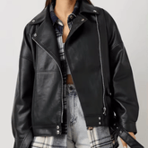 jaqueta-feminina-de-couro-com-cinto-4168706 - Kabani