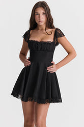 Vestido Curto Bustier Renda Jasmin